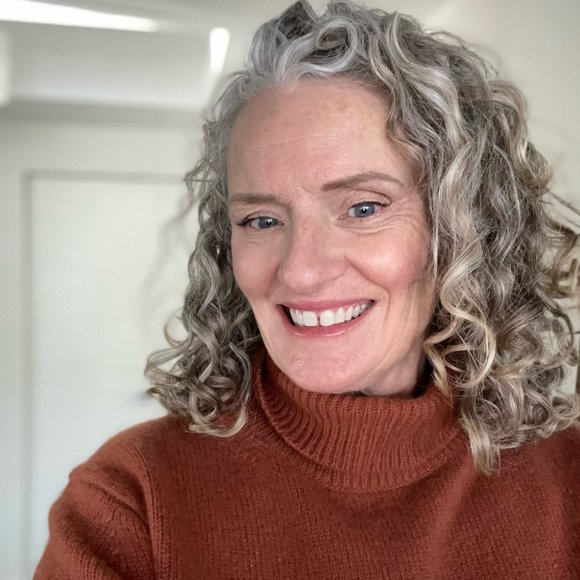 Meet your Posher, Hélène - Picture 1 of 1